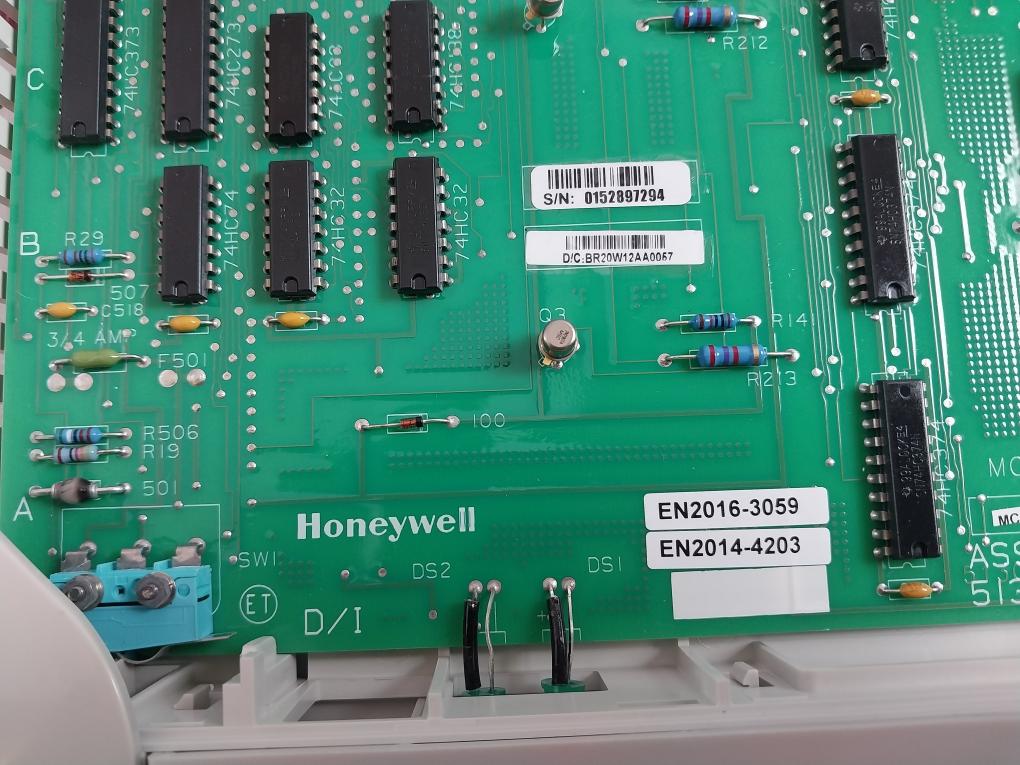 Honeywell 51304485-150 Digital Input Module Mc-pd1X02 Rev.E Hdw Aa