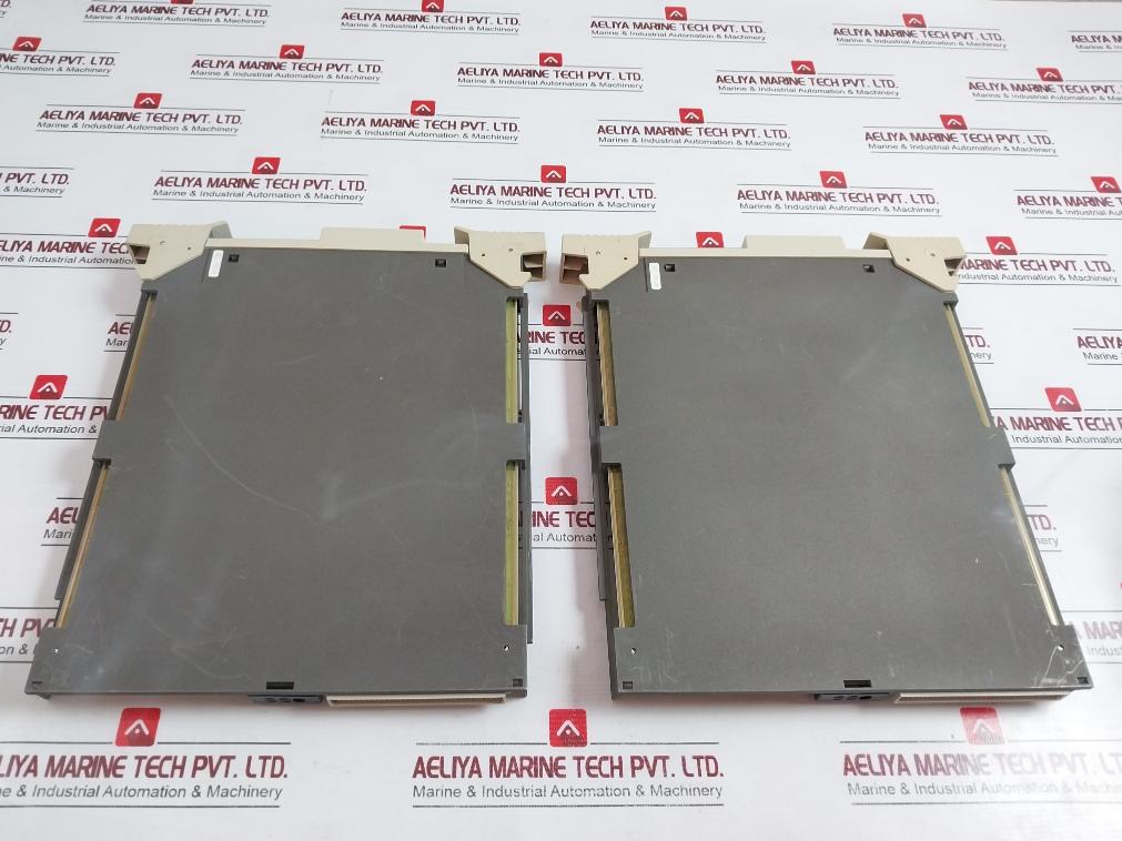 Honeywell 51304672-100 Analog Output Module Rev. D Hdw E