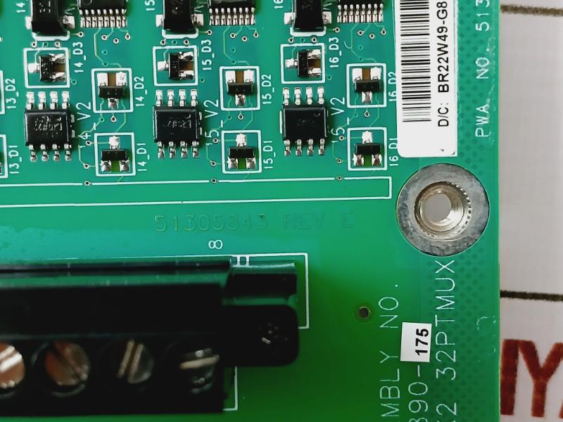 Honeywell 51305890-175 Analog Input Tc Mux/Filter 250 Volts Ac 51199606