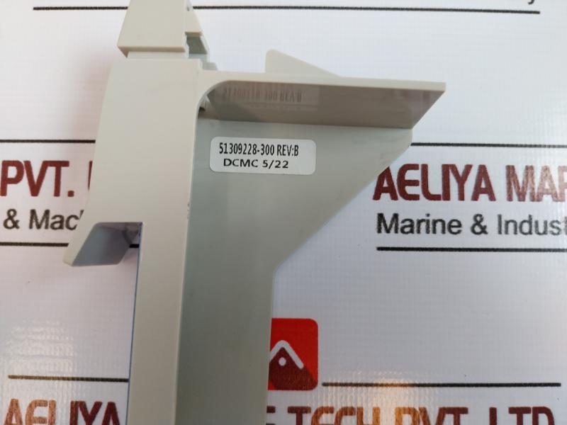 Honeywell 51309228-300 Filler Panel Dcmc 5/22 51404190