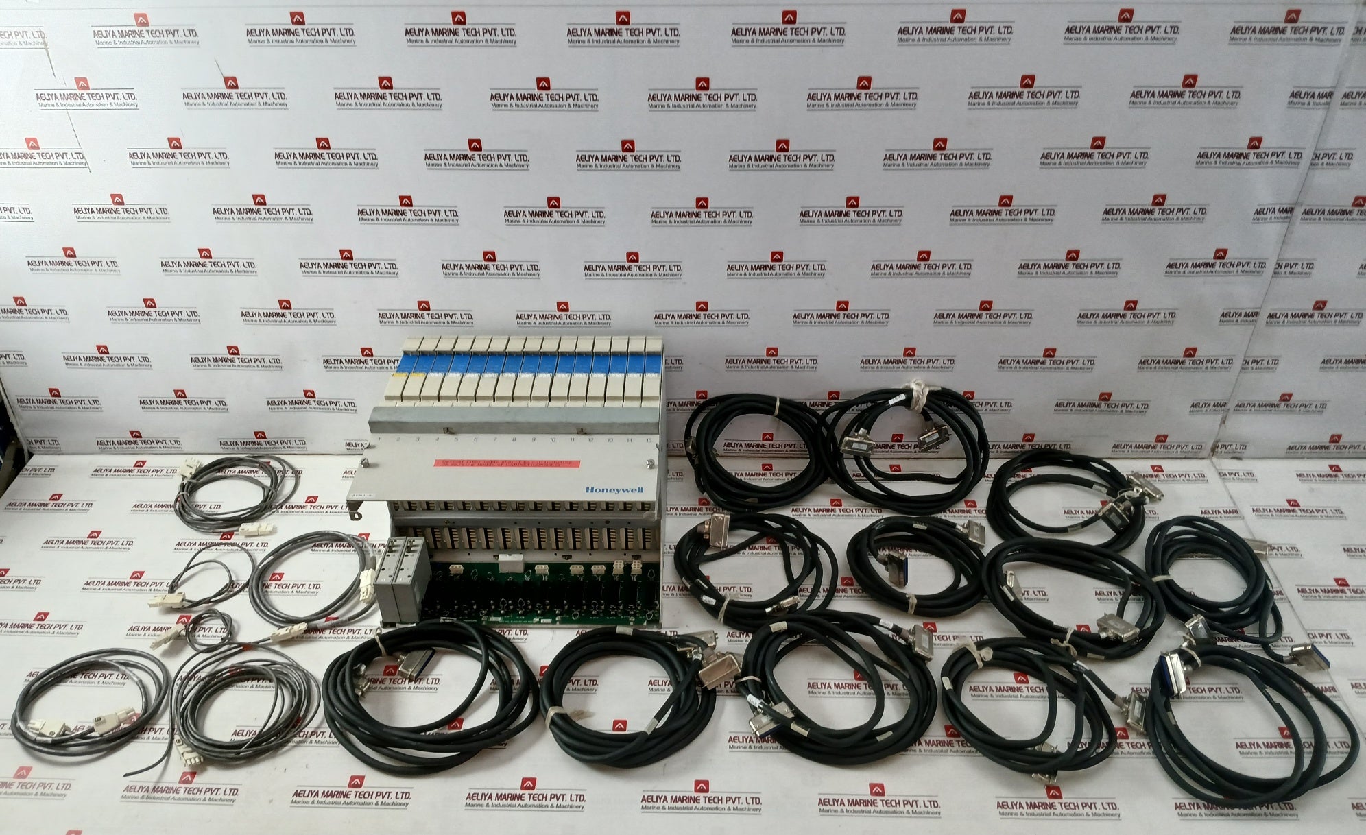 Honeywell 51402599-100 I/O Backplane Set With Modules &amp; Cable Rev B