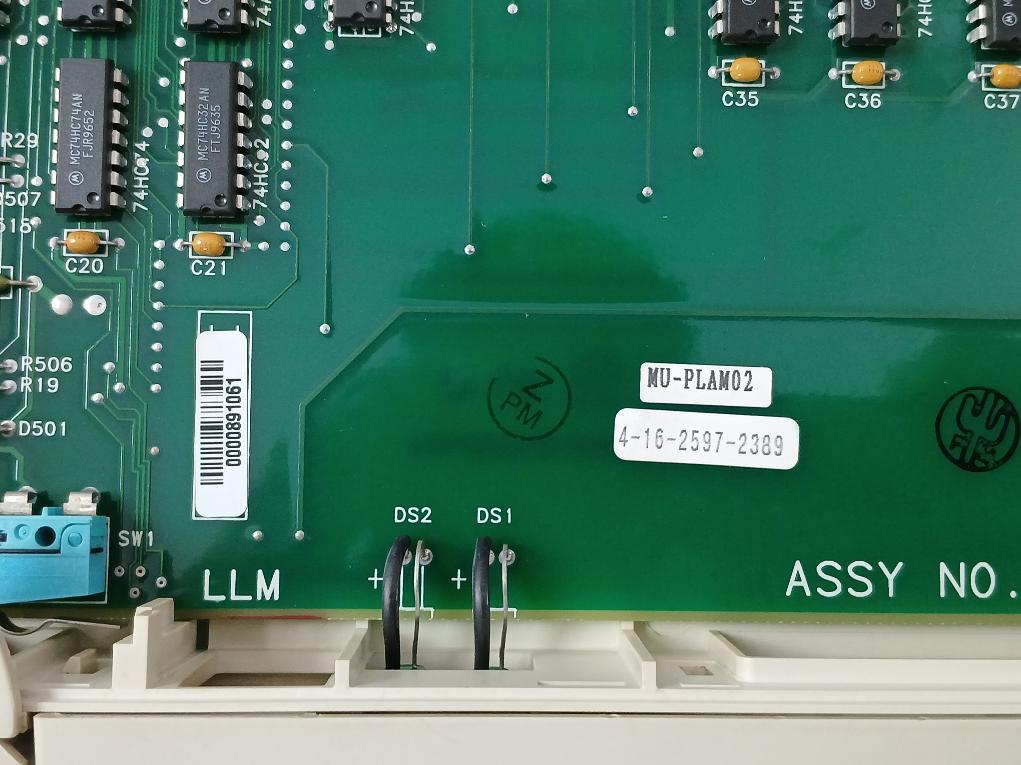 Honeywell 51402599-100 Input Output Rack Module 51304362-100 51304487-100 Rev: B