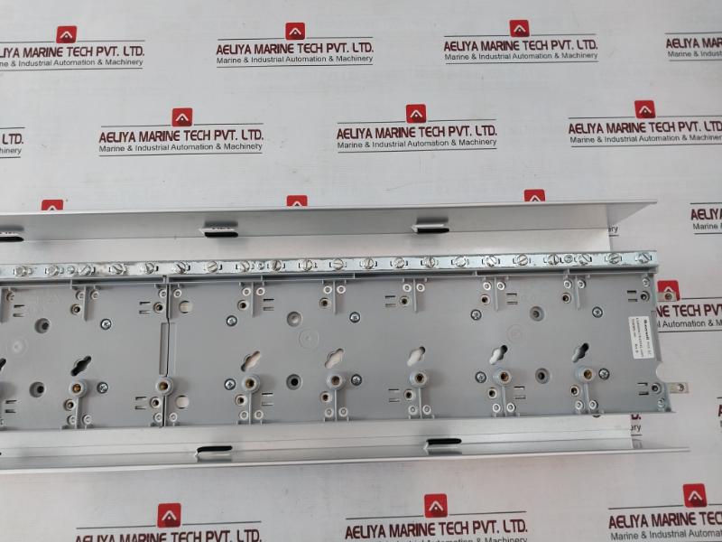 Honeywell 51403892-100 Carrier Channel Assembly Qfi 02 19 2060900 Rev.B