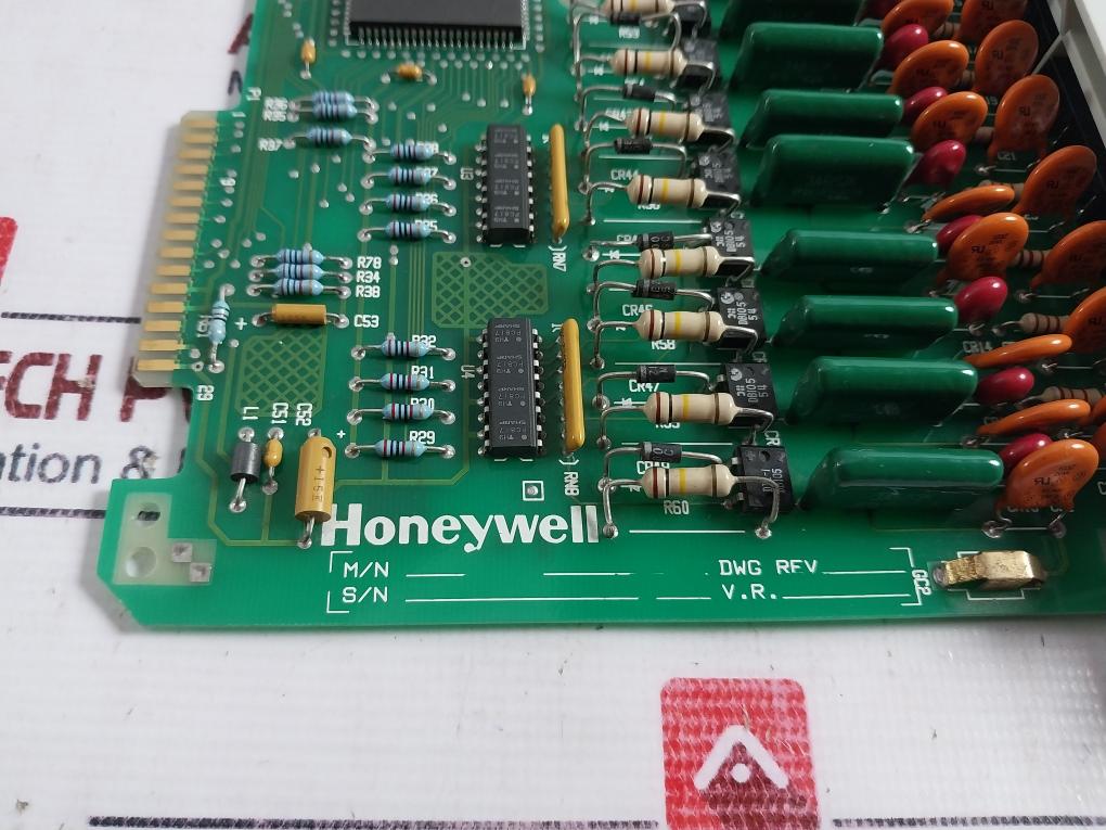 Honeywell 621-1251R 16 Point Isolated Input Module 240 VAC