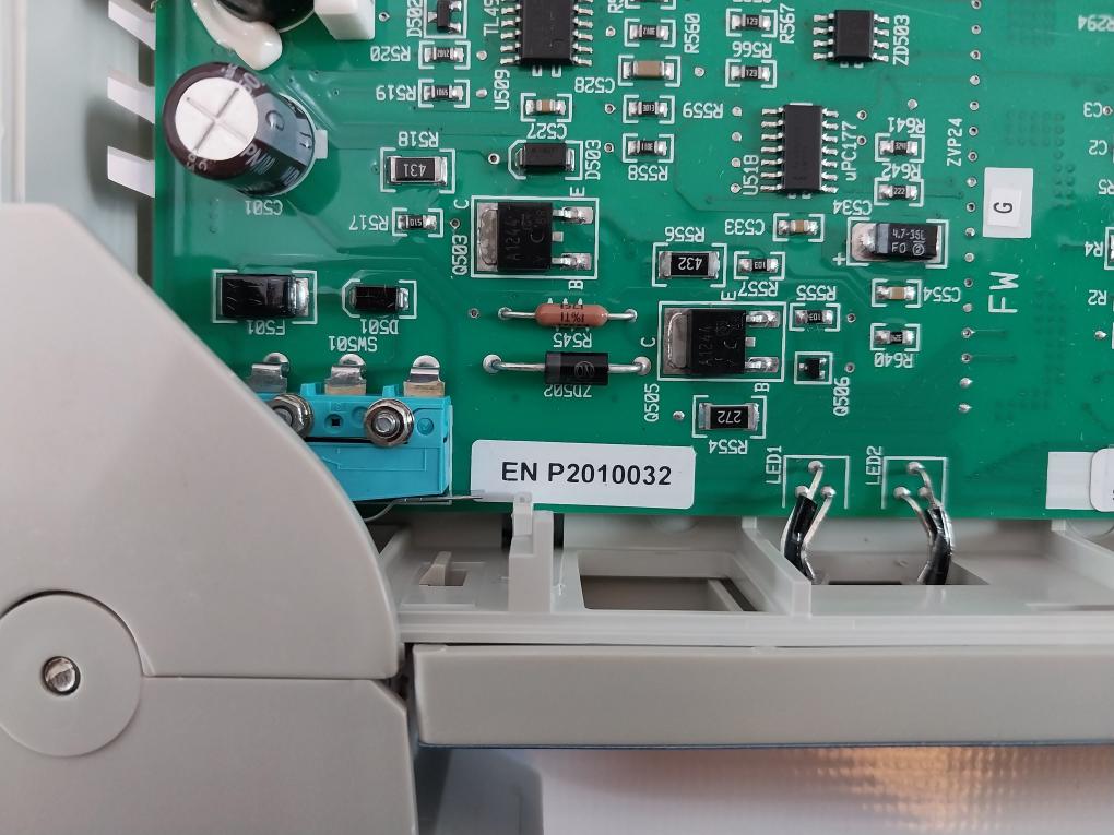 Honeywell 80363969-150 Analog Output Module En P2011021 , Br18W44Ac2875