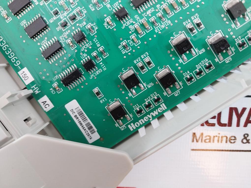 Honeywell 80363969-150 Analog Output Module En P2011021 , Br18W44Ac2875