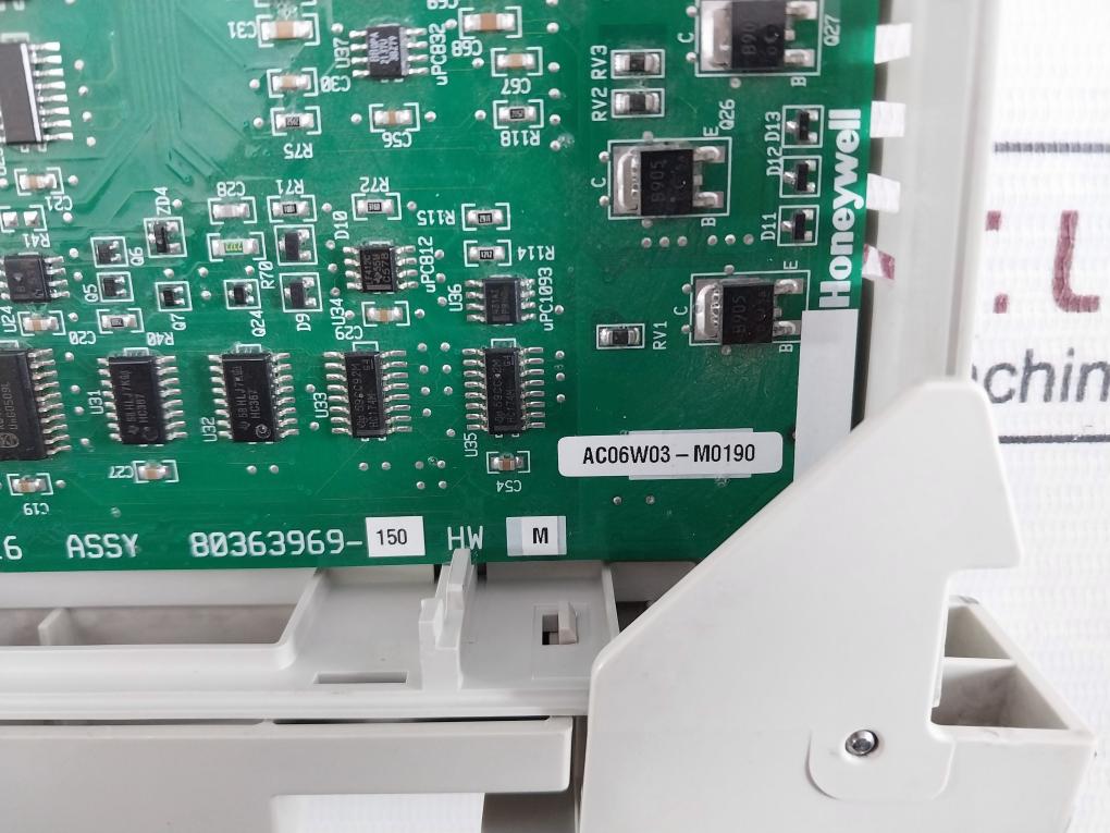 Honeywell 80363969-150 Analog Output Module Rev D1