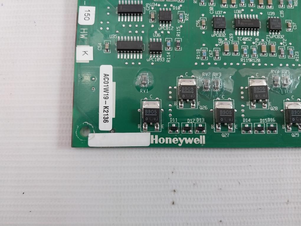 Honeywell 80363969-150 Analog Output Module Rev D 80364453-100
