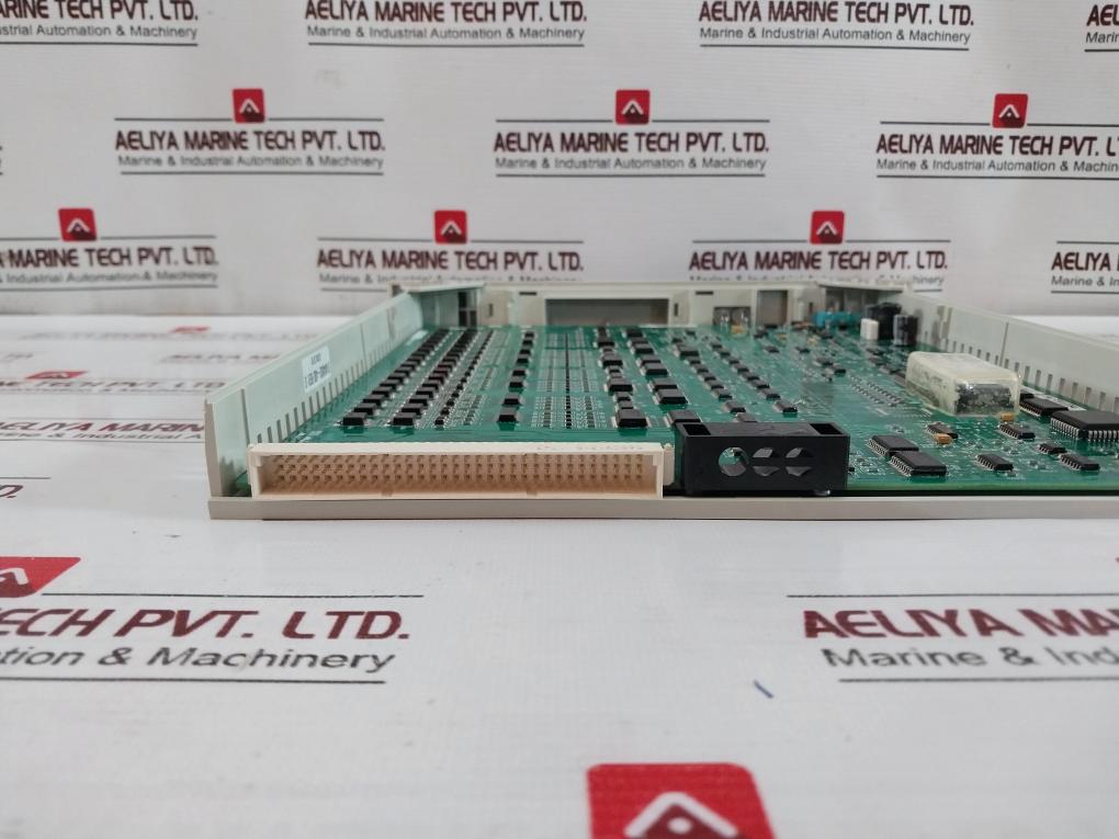 Honeywell 80363975-150 Digital Output Board Module D/O32 Br18W48Aa4267