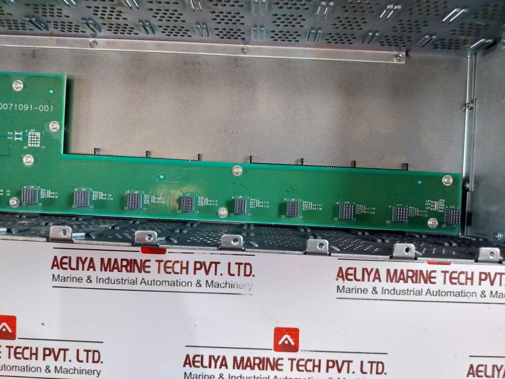 Honeywell 900R12-0200 Controledge Hc900 Io Module 12 Input/Output Slot Rack