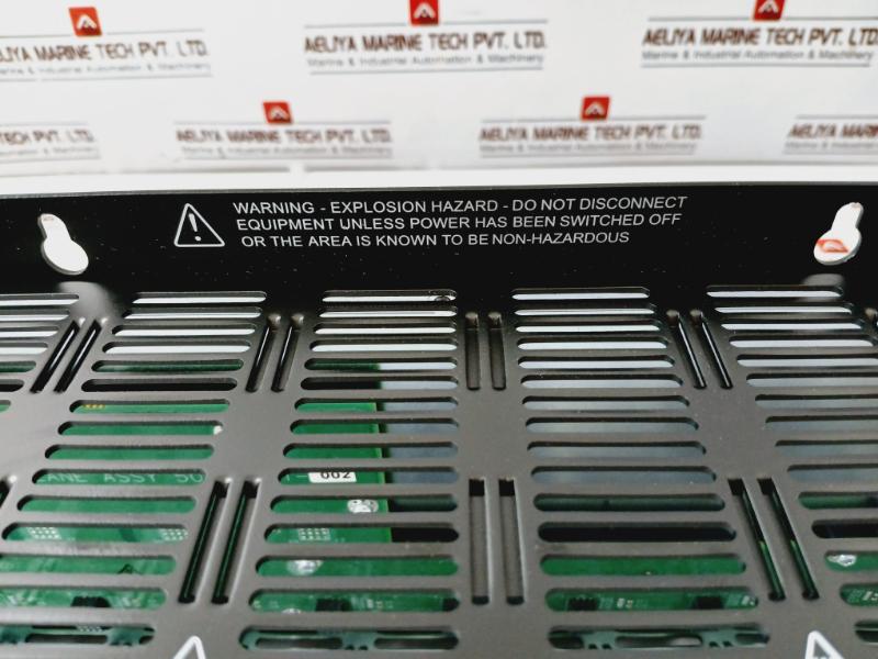 Honeywell 900R12R-0200 ControlEdge 900 12 Slot I/O Rack Module 8285-3FE REV. B