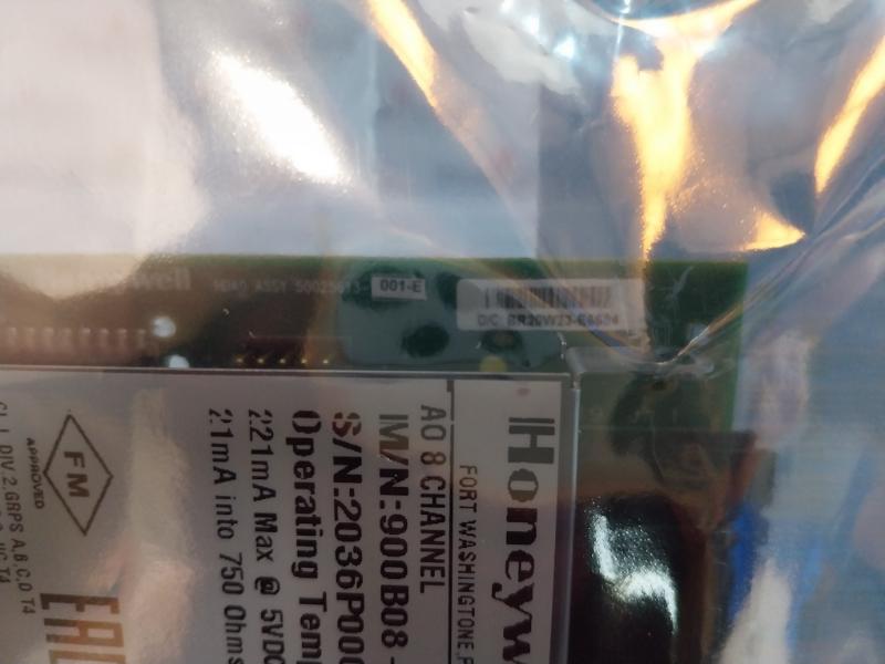 Honeywell 900b08-0202 Controledge 900 Platform 8-channel Analog Output Module