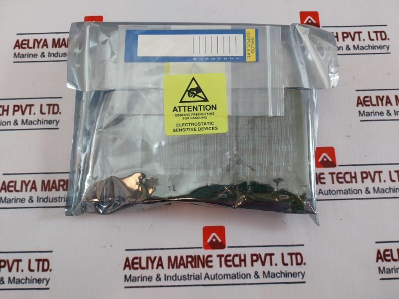 Honeywell 900B08-0202 Controledge 900 Platform 8-channel Analog Output Module