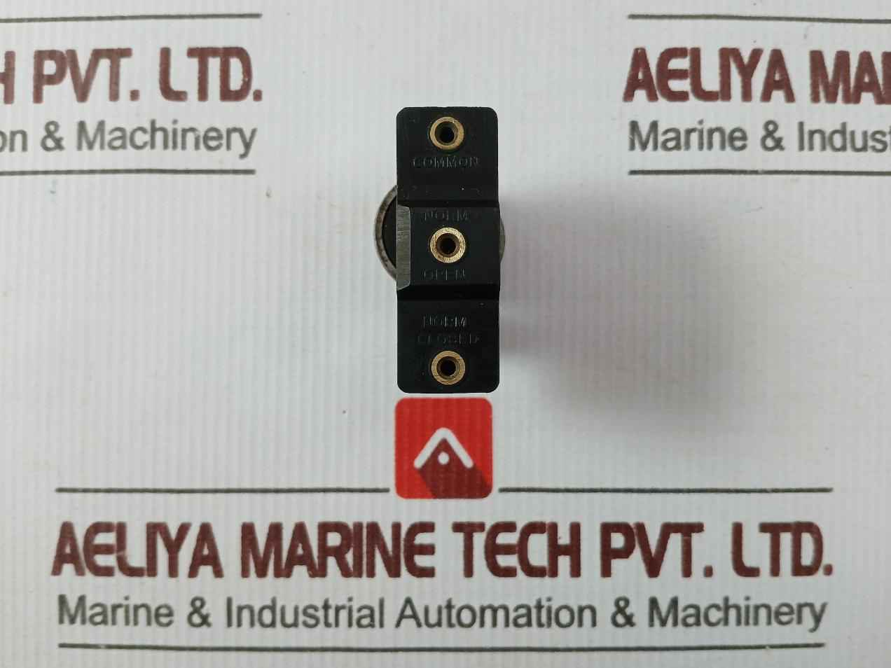 Honeywell Bz-2Rw822-a2 Micro Switch 1/8 Hp-125 Vac, 1/4 Hp-250 Vac