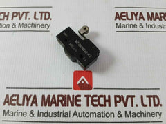 Honeywell Bz-2Rw822-a2 Micro Switch 1/8 Hp-125 Vac, 1/4 Hp-250 Vac
