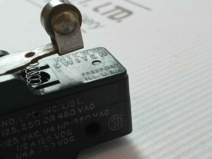 Honeywell Bz-2Rw822-a2 Micro Switch 1/8 Hp-125 Vac, 1/4 Hp-250 Vac