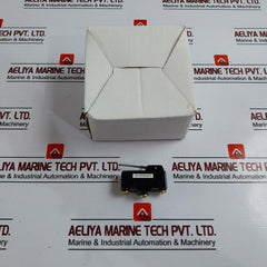 Honeywell Bzc-2Rw876T Micro Limit Switch Ac15 3A/250V 15A/600Vac A600 A012025