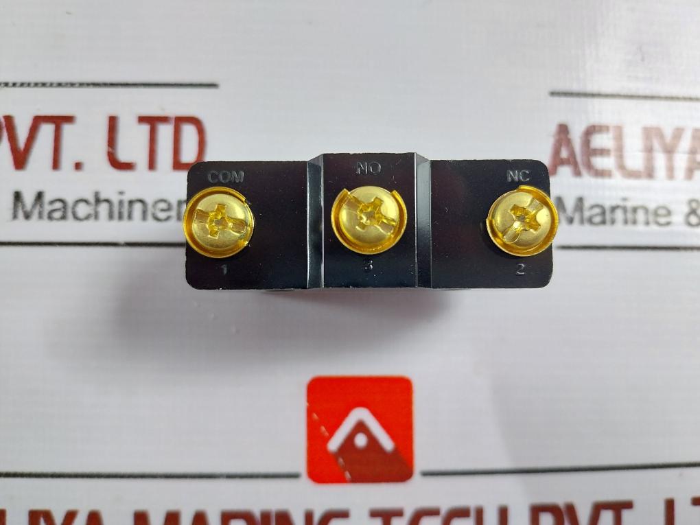 Honeywell Bzc-2Rw876T Micro Limit Switch Ac15 3A/250V 15A/600Vac A600 A012025