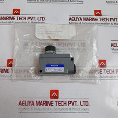 Honeywell Bze7-2Rn-pg Pin Plunger Medium-duty Light Limit Switch 15/380 0.2/250