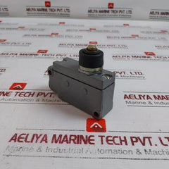 Honeywell Bze7-2Rn-pg Pin Plunger Medium-duty Light Limit Switch 15/380 0.2/250