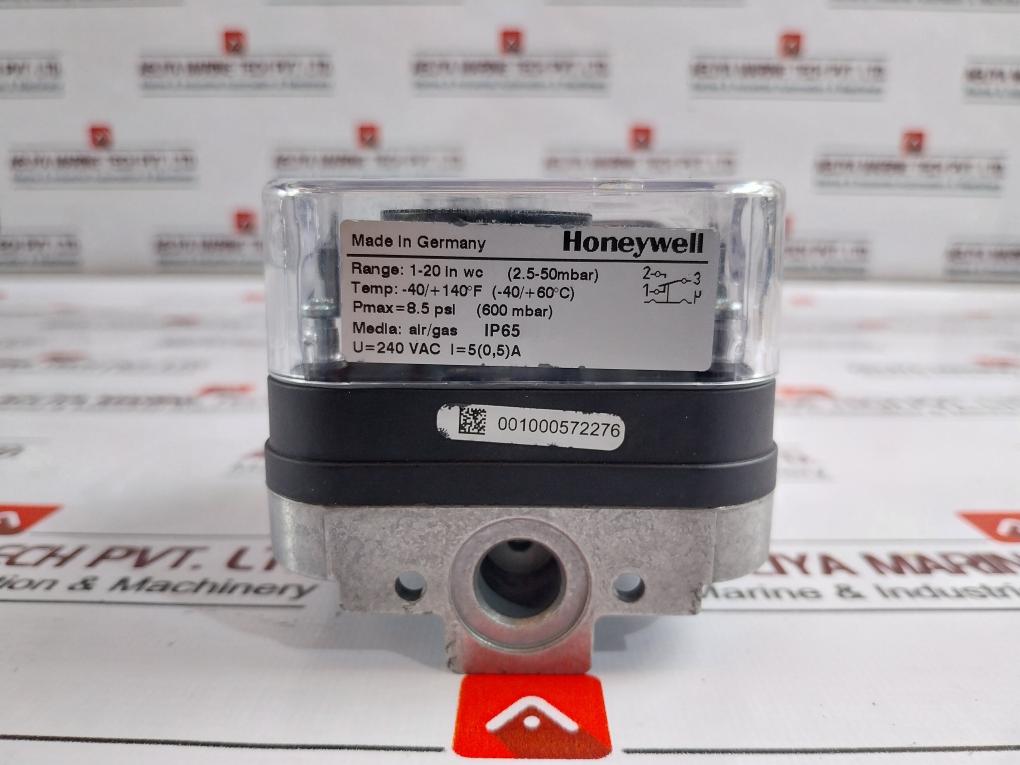 Honeywell C6097A3053 Gas Pressure Switch 240Vac 1/4