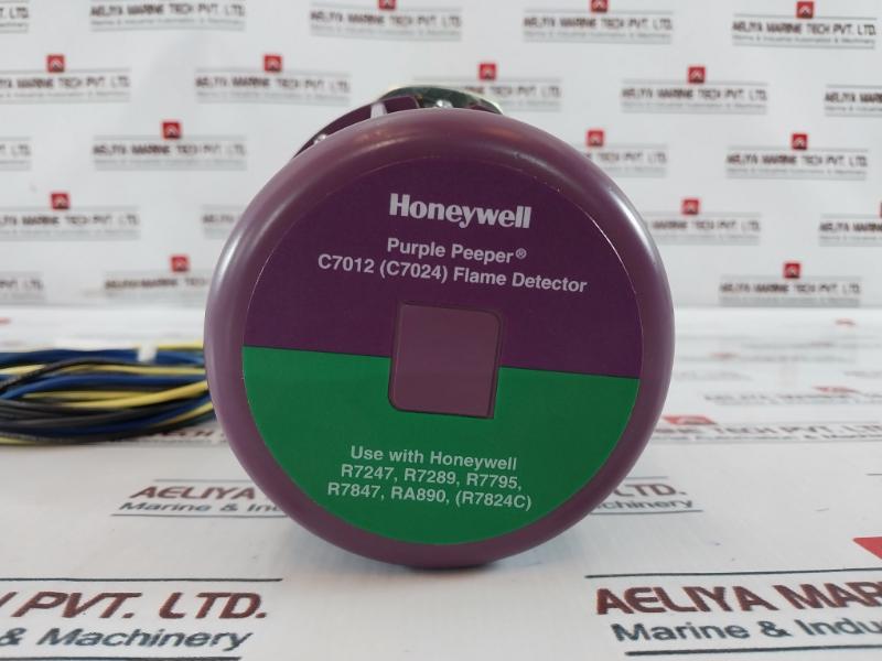 Honeywell C7012A1152 Purple Peeper Uv Flame Detector A11522211 120V 50/60Hz