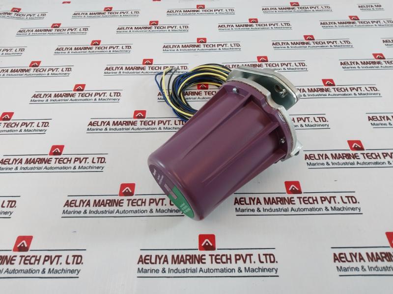 Honeywell C7012A1152 Purple Peeper Uv Flame Detector A11522211 120V 50/60Hz