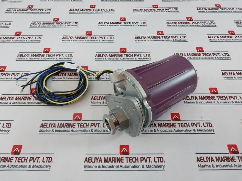 Honeywell C7012A1152 Purple Peeper Uv Flame Detector A11522211 120V 50/60Hz