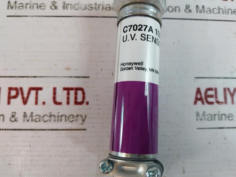 Honeywell C7027A 1023 Minipeeper U/V Flame Detector Sensor