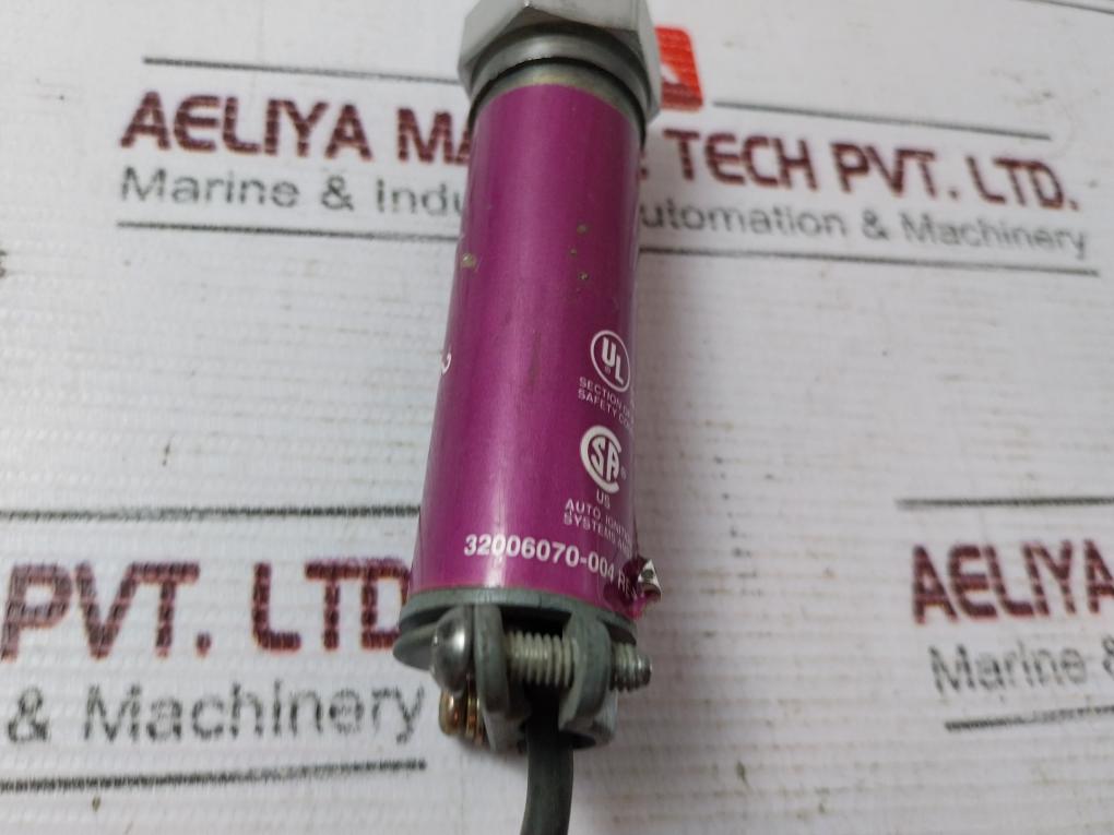 Honeywell C7027A 1056 Uv Sensor