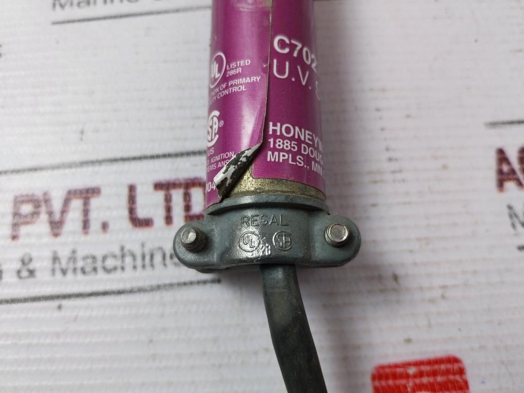 Honeywell C7027A 1056 Uv Sensor