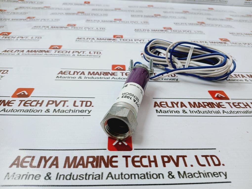 Honeywell C7027a 1023 Flame Detector U.v. Sensor 50052243-002