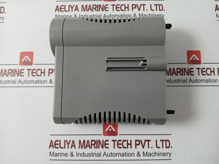 Honeywell Cc-pfb401 Fieldbus Interface Module 51405044-175 210Ma 24 Vdc, 60 C