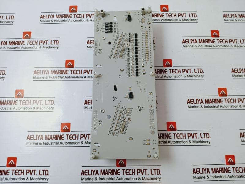 Honeywell Cc-ta0X11 Analog Output Iota Module 51308353-175 Rev.C 1A/250V, 2A/250