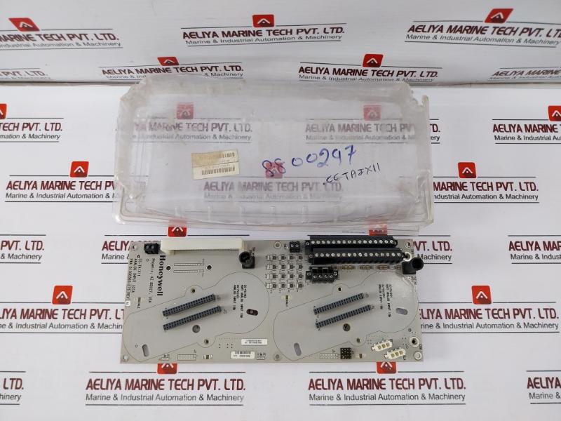 Honeywell Cc-taix11 Analog Input/Output Module 94V-0