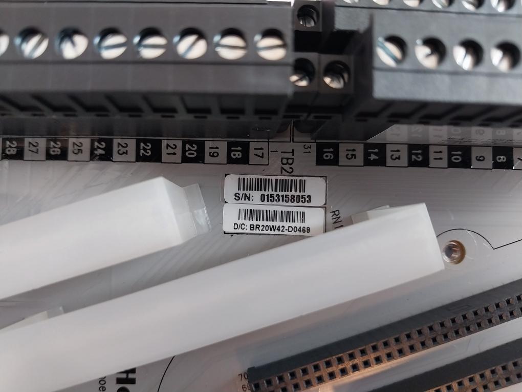 Honeywell 51308386-175 Digital Input Iota Module Cc-tdil01 24V 0.5A/250V Rev. C