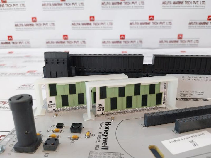 Honeywell Cc-tdil01 Digital Input Module 24V 4B20B-da1-000Lf