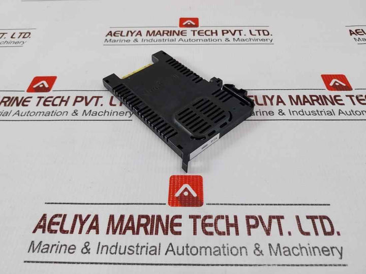Honeywell Cc-upta01 Universal Pass Through Adapter +24V Dc 500Ma