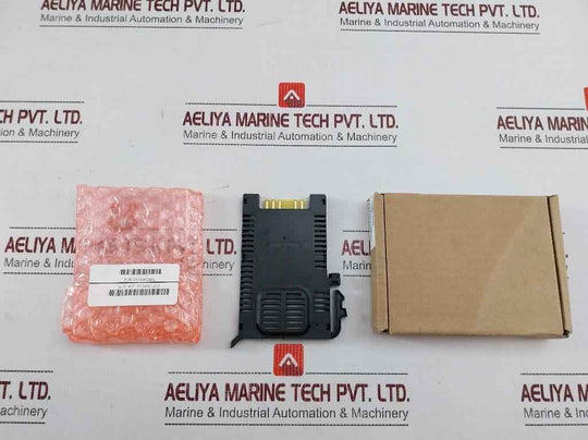 Honeywell Cc-upta01 Universal Pass Through Adapter +24V Dc 500Ma