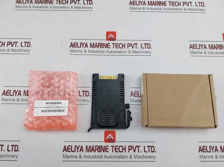 Honeywell Cc-upta01 Universal Pass Through Adapter +24V Dc 500Ma