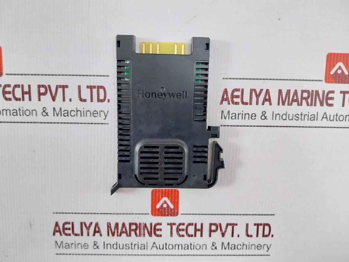 Honeywell Cc-upta01 Universal Pass Through Adapter +24V Dc 500Ma