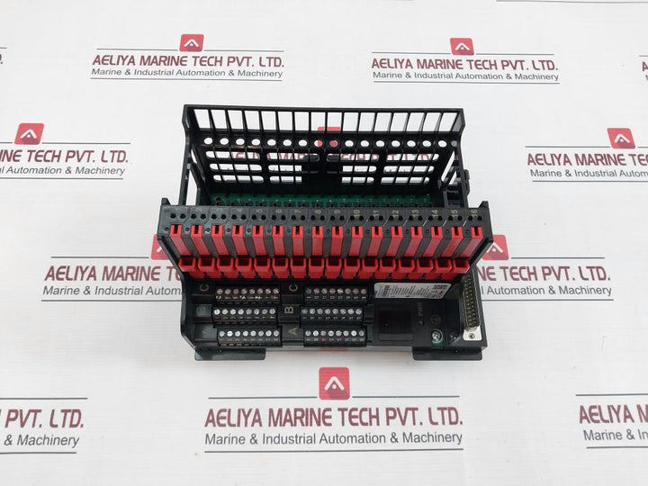 Honeywell Cc-usca01 Universal Signal Conditioning Assembly 24V Dc Max 1.3A