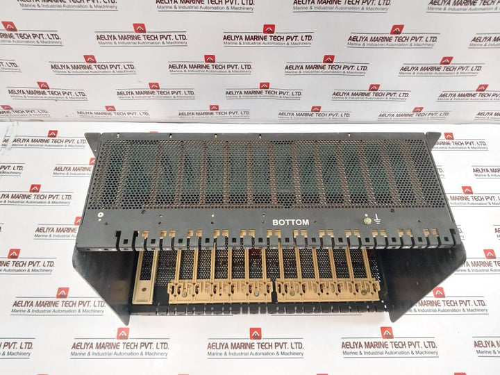 Honeywell D030009002C I/O Expansion Rack