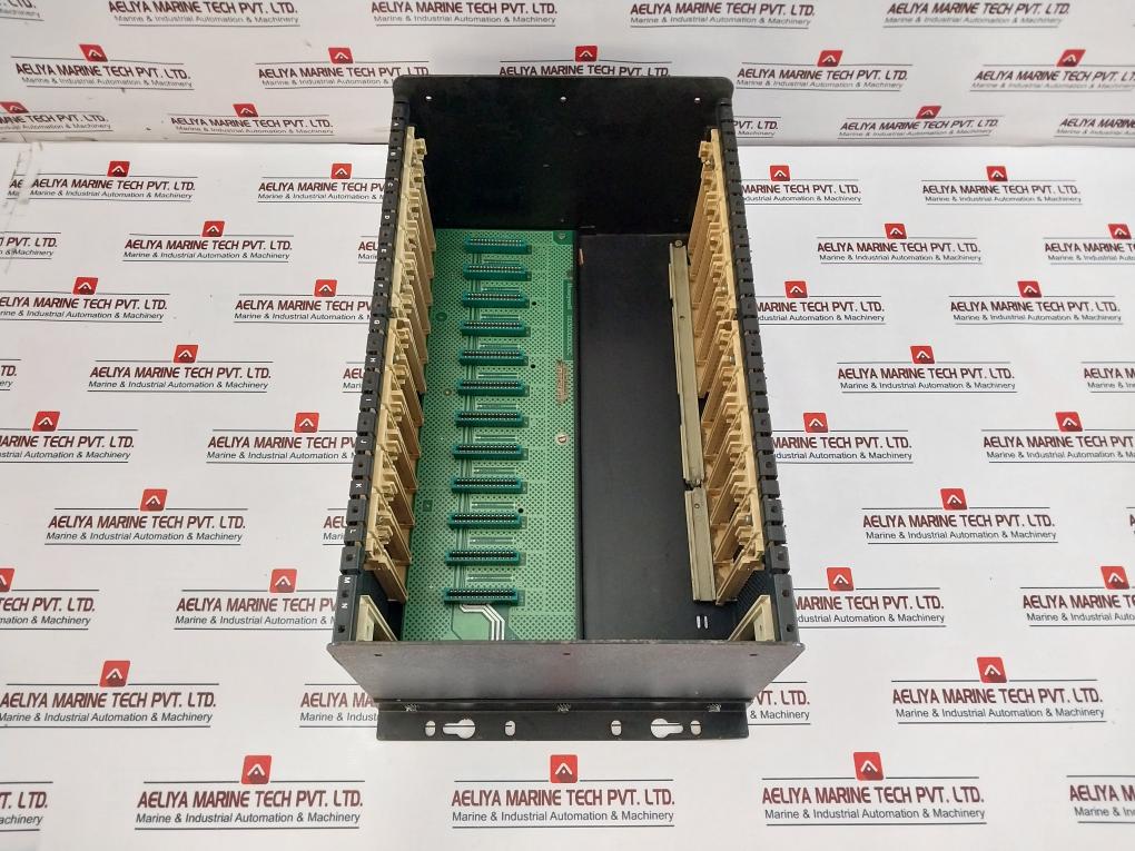 Honeywell D030009002C I/O Expansion Rack