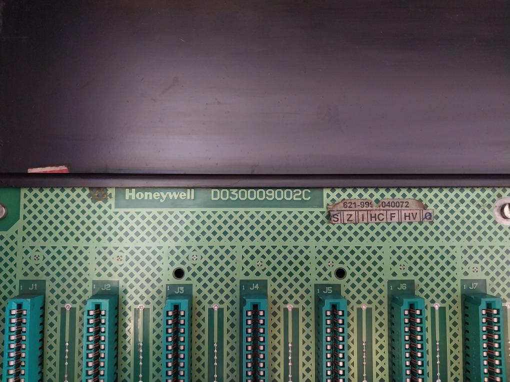 Honeywell D030009002C I/O Expansion Rack