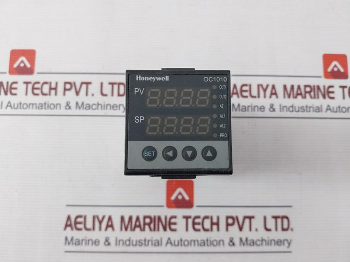 Honeywell Dc1010Cr-302000-e Pid Temperature Controller Dp3 -199.9~200.0C
