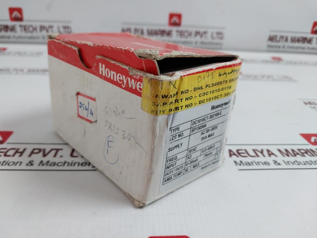 Honeywell Dc1010Ct-302100-e Pid Temperature Controller 8Va 4-20Ma 50Hz