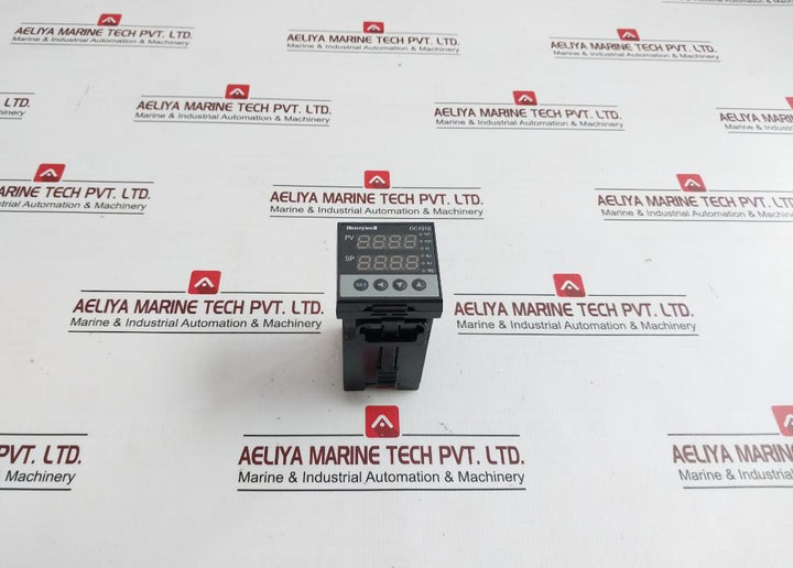 Honeywell Dc1010Ct-302100-e Pid Temperature Controller 8Va 4-20Ma 50Hz