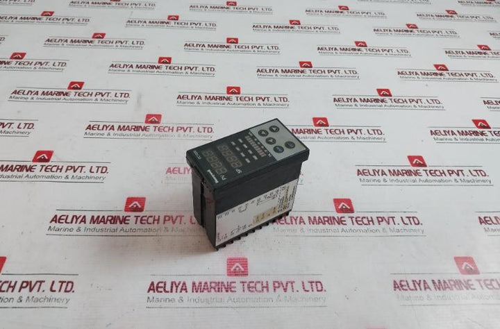 Honeywell Dc1020 Digital Temperature Controller M347604 Fy800-10100B Ac85-265V
