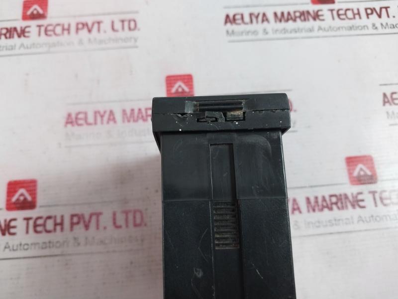 Honeywell Dc1020 Digital Temperature Controller M347604 Fy800-10100B Ac85-265V